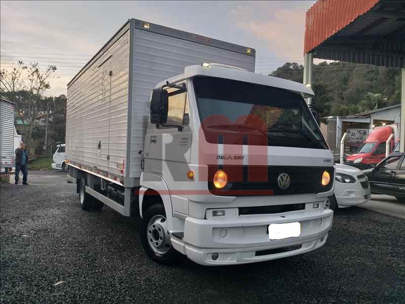 VOLKSWAGEN 9 160 2012