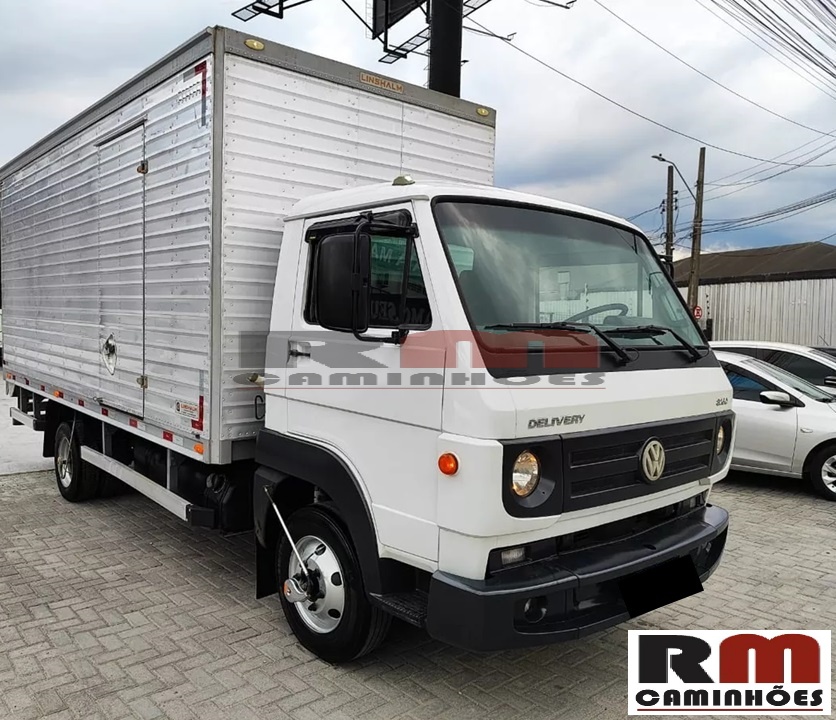 Volkswagem 8.160 2015