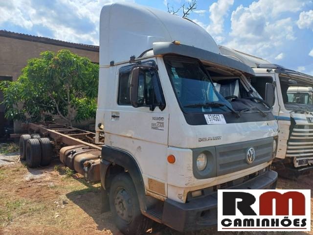 VOLKSWAGEN Delivery 10.160 3.8 2018
