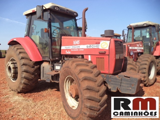 TRATOR M. FERGUNSON 680 HD 4X4 2008