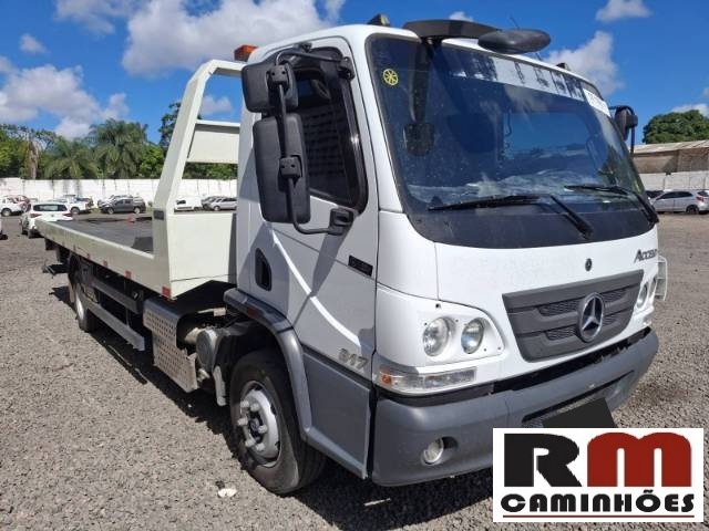 MERCEDES BENZ Accelo 817 2024