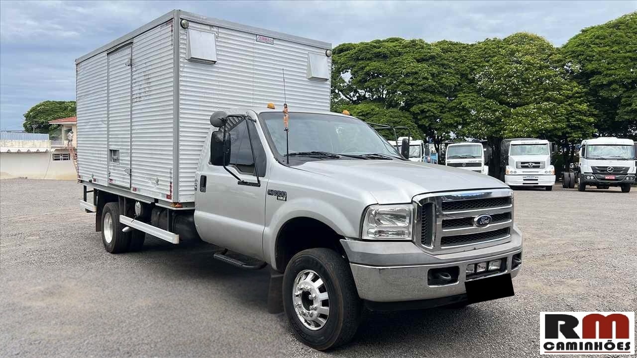 Ford F-4000 TURBO CUMMINS 2009